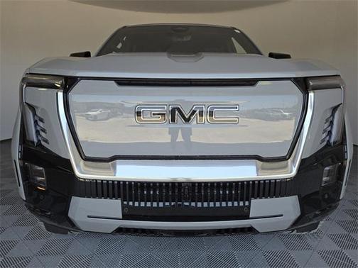 2025 GMC Sierra EV Denali