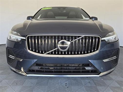 2022 Volvo XC60 B6 Inscription
