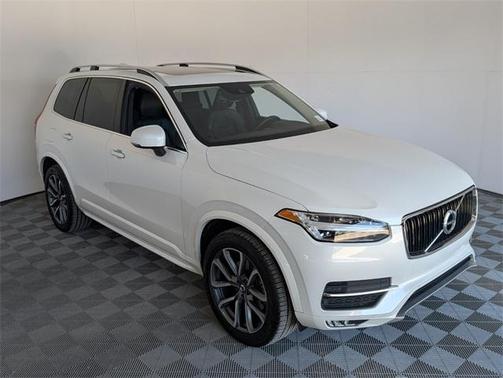 2019 Volvo XC90 T5 Momentum