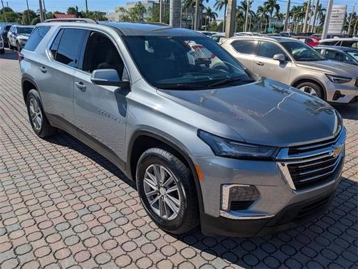 2023 Chevrolet Traverse LT Cloth