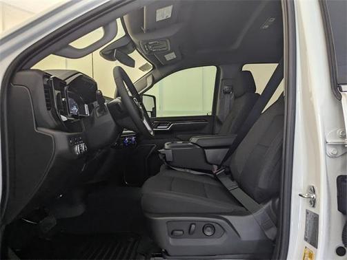 2025 GMC Sierra 2500 SLE