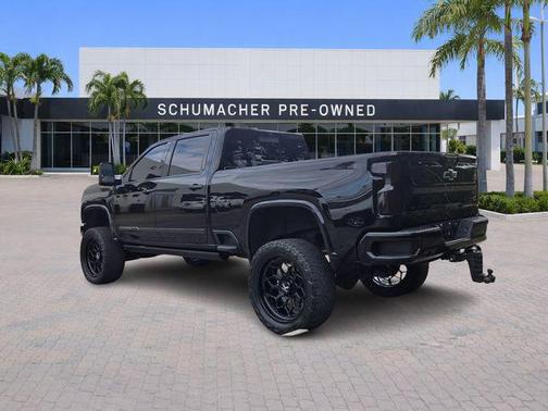 Black 2024 Chevrolet Silverado 2500 High Country