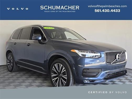 2022 Volvo XC90 T6 Momentum 7 Passenger