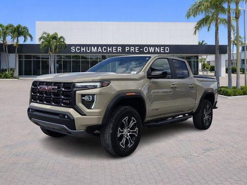 Desert Sand Metallic 2024 GMC Canyon AT4