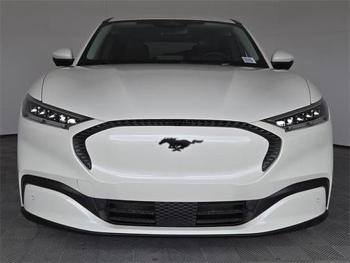2022 Ford Mustang Mach-E Select