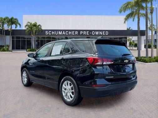 Mosaic Black Metallic 2024 Chevrolet Equinox LS