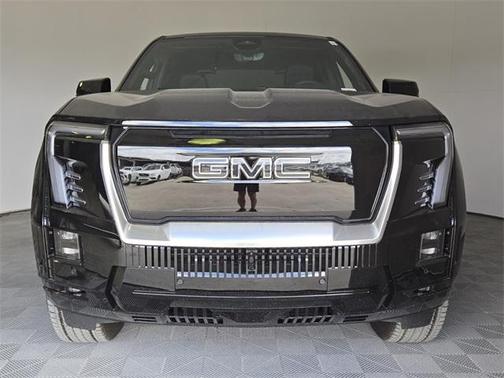 2025 GMC Sierra EV Denali