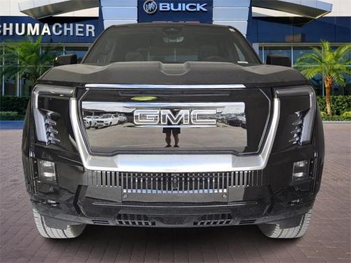 2025 GMC Sierra EV Denali