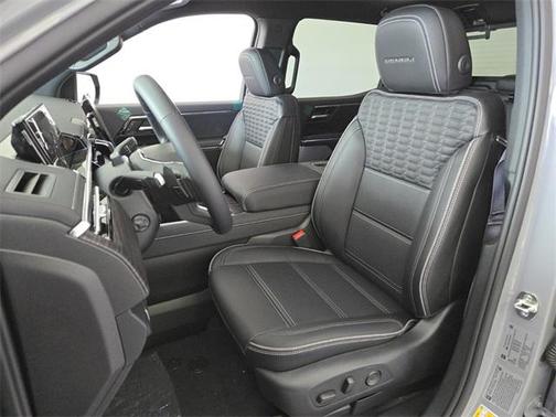 2025 GMC Sierra EV Denali