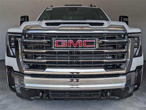 2025 GMC Sierra 2500 SLE