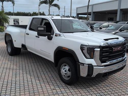 2024 GMC Sierra 3500 Pro