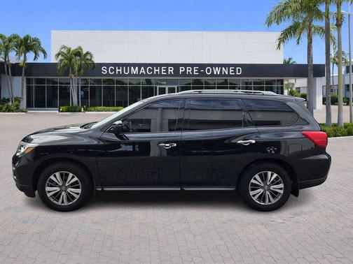 2020 Nissan Pathfinder S