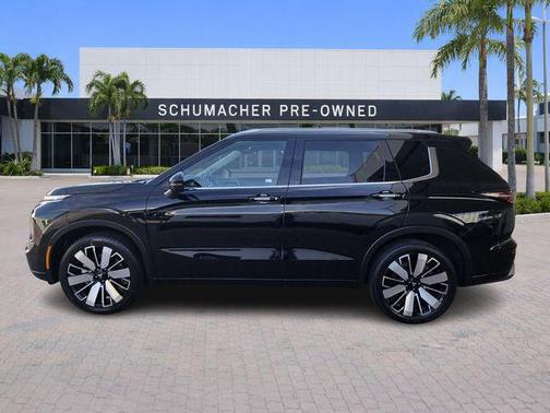 2025 Mitsubishi Outlander SEL