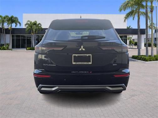 2025 Mitsubishi Outlander SEL