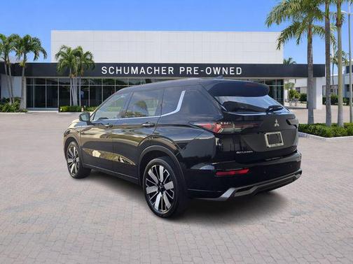 2025 Mitsubishi Outlander SEL