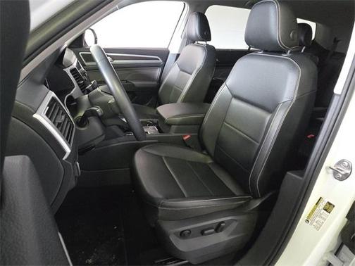 2022 Volkswagen Atlas 2.0T SE w/Technology