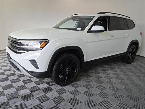 2022 Volkswagen Atlas 2.0T SE w/Technology