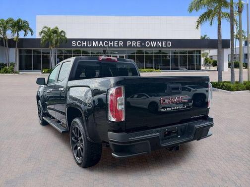 Onyx Black 2022 GMC Canyon Denali