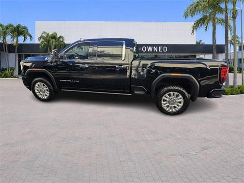 2023 GMC Sierra 2500 Denali