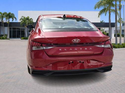 Scarlet Red Pearl 2021 Hyundai ELANTRA SEL