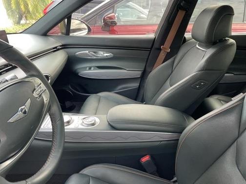 2023 Genesis GV70 2.5T