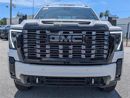 2025 GMC Sierra 3500 Denali Ultimate