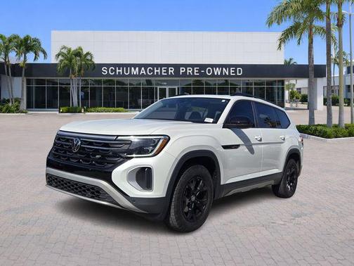2024 Volkswagen Atlas 2.0T Peak Edition SEL