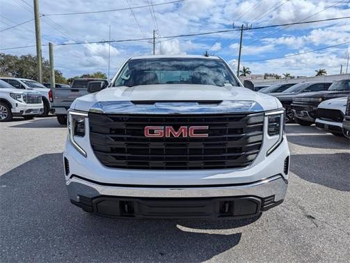 2025 GMC Sierra 1500 Pro