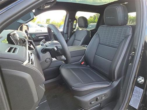 2025 GMC Sierra EV Denali