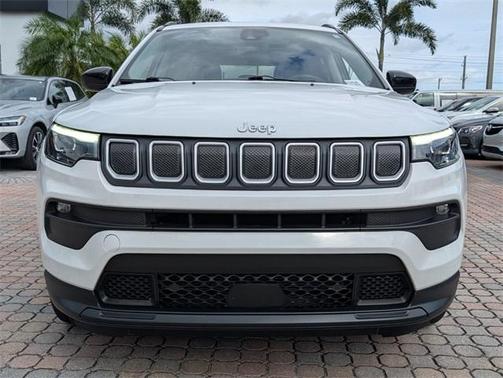 2022 Jeep Compass Latitude Lux
