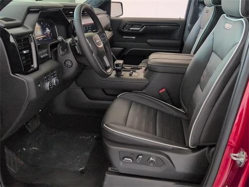 2025 GMC Sierra 1500 AT4X