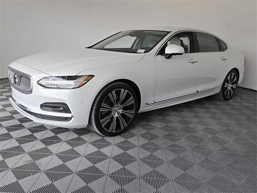 2022 Volvo S90 B6 Inscription