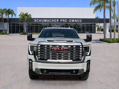 White Frost Tri-Coat 2025 GMC Sierra 2500 Denali