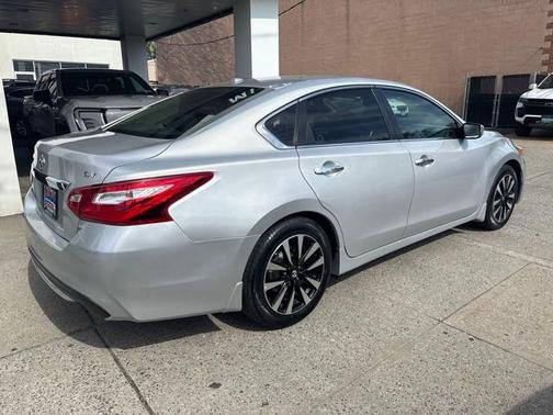 2017 Nissan Altima 2.5 SV