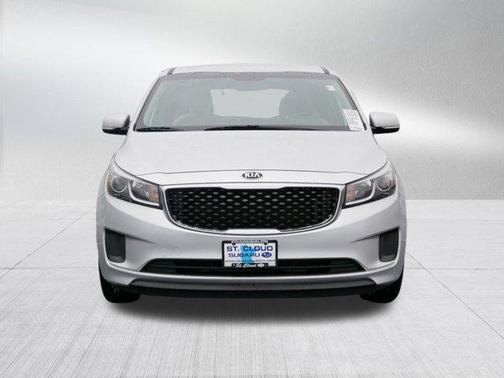 2017 Kia Sedona L