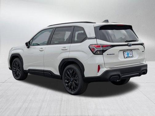 CRYSTAL WHT PRL 2026 Subaru Forester Sport