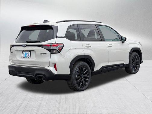 CRYSTAL WHT PRL 2026 Subaru Forester Sport