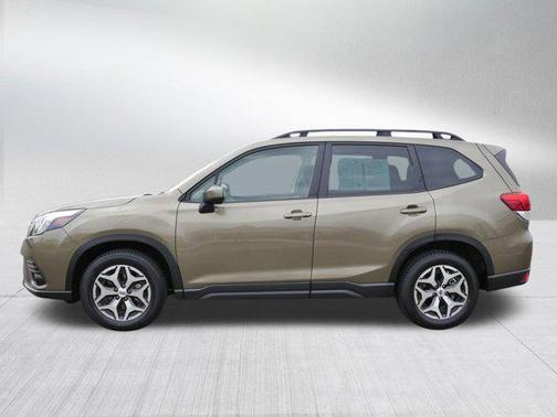 Autumn Green Metallic 2023 Subaru Forester Premium