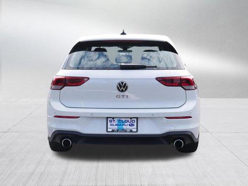 Opal White Pearl 2024 Volkswagen Golf GTI 2.0T SE DSG