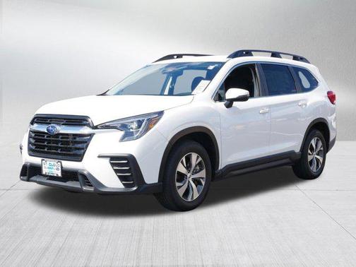 Crystal White Pearl 2023 Subaru Ascent Premium 8-Passenger