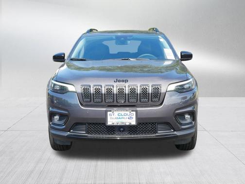 Granite Crystal Metallic Clearcoat 2023 Jeep Cherokee Altitude