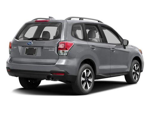 Ice Silver Metallic 2017 Subaru Forester 2.5i