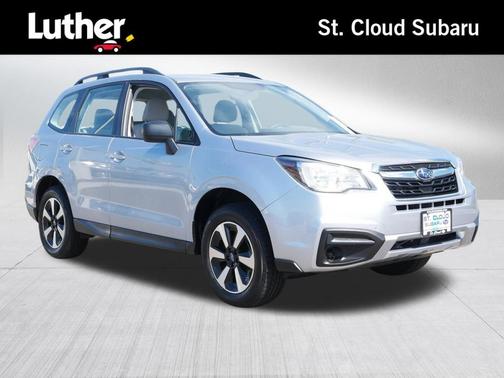 Ice Silver Metallic 2017 Subaru Forester 2.5i