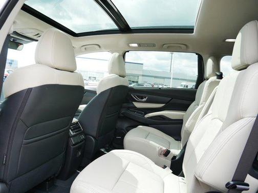 Crystal White Pearl 2026 Subaru Ascent Limited 7-Passenger