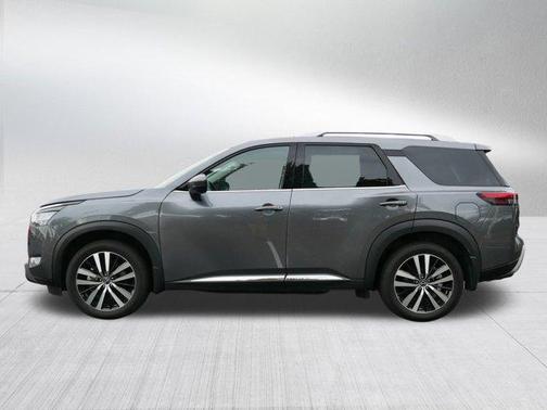 2024 Nissan Pathfinder Platinum 4WD
