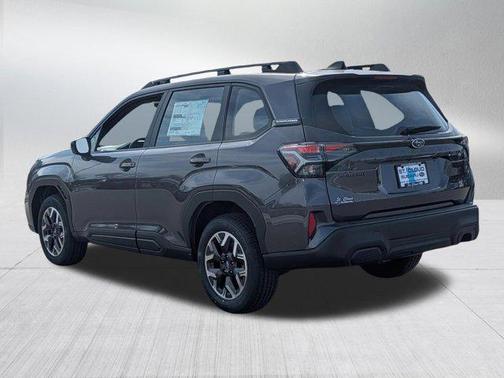 Magnetite Gray Metallic 2026 Subaru Forester Base