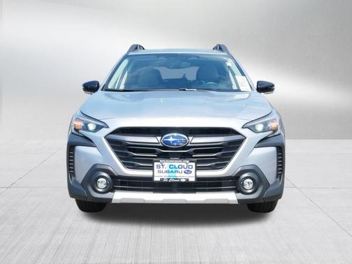 Ice Silver Metallic 2025 Subaru Outback Limited XT