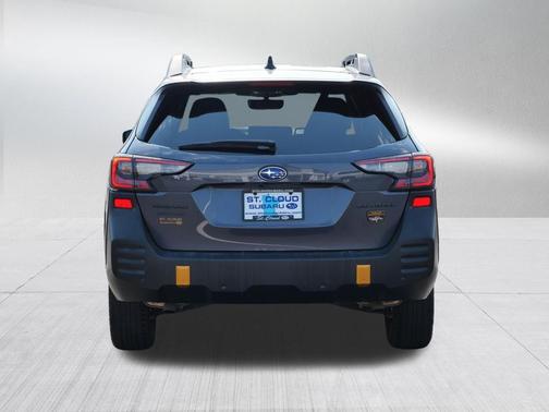 Magnetite Gray Metallic 2024 Subaru Outback Wilderness
