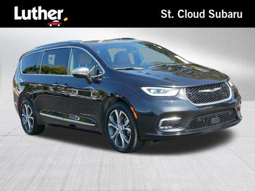 2022 Chrysler Pacifica L