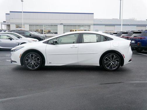 2024 Toyota Prius XLE
